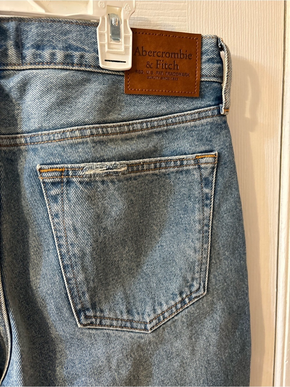 Abercrombie & Fitch Authentic Rigid Denim Loose - Picture 5 of 7